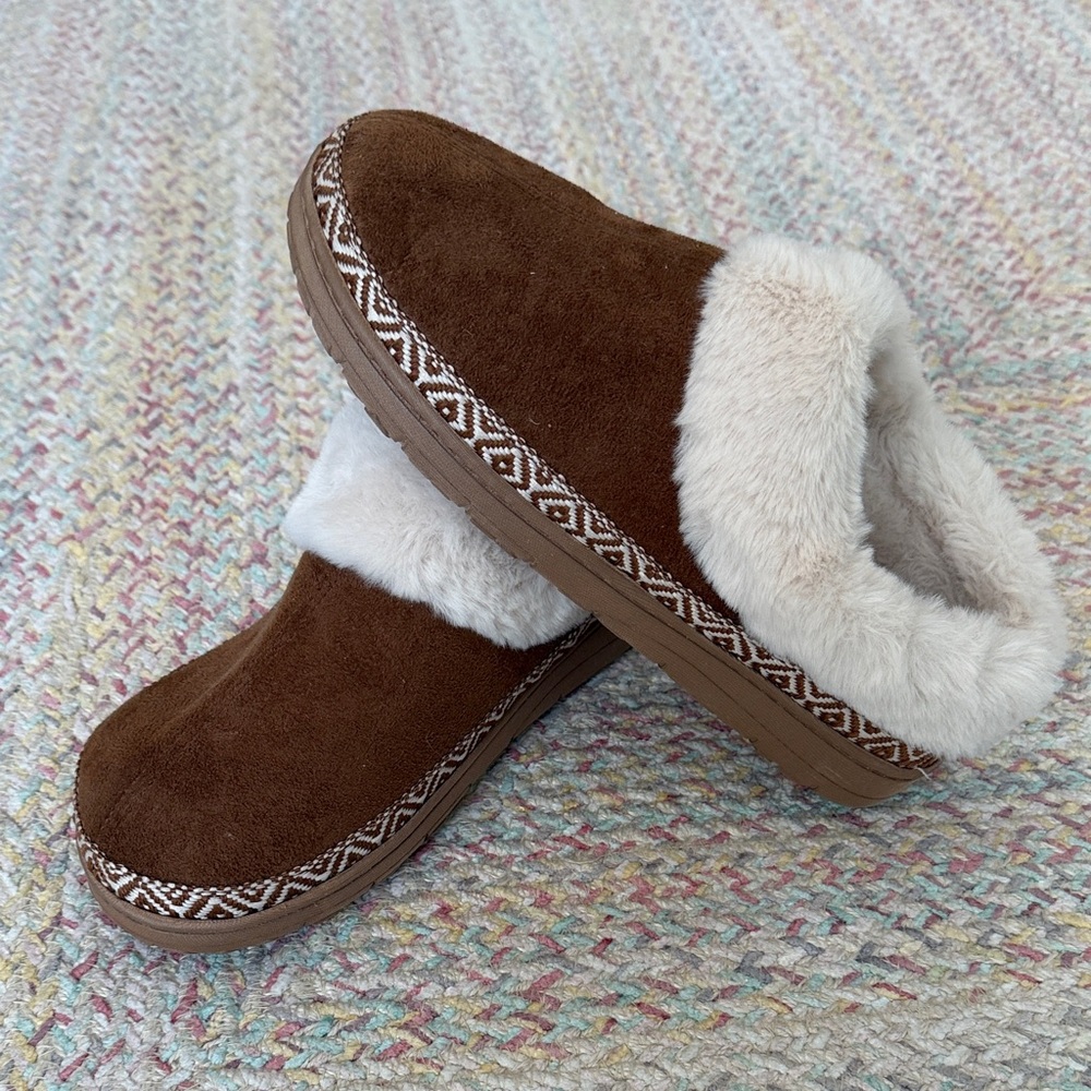 Brown Faux Fur Dearfoams Lined women's Slippers size US 9-10 (Large) - Picture 9 of 10